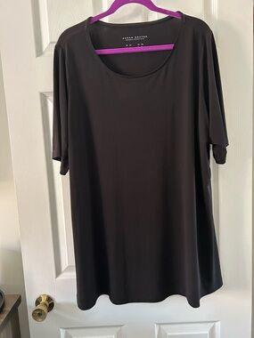 Susan Graver Black Scoop Neck Short Sleeve Top